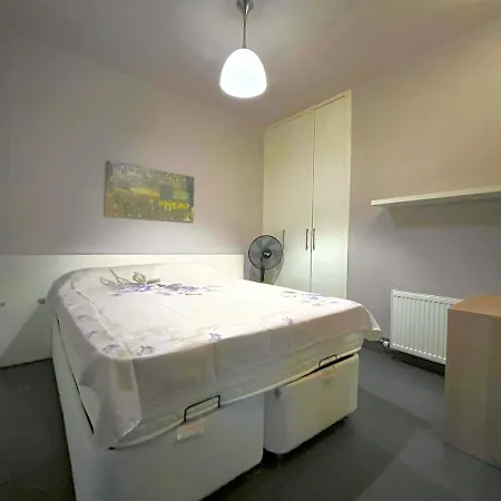 Cozy With Bosphorus View In Besiktas Lägenhet *