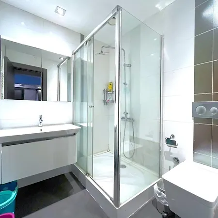 Cozy With Bosphorus View In Besiktas Apartmán *