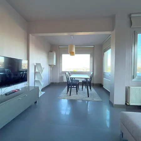 Cozy With Bosphorus View In Besiktas Apartmán